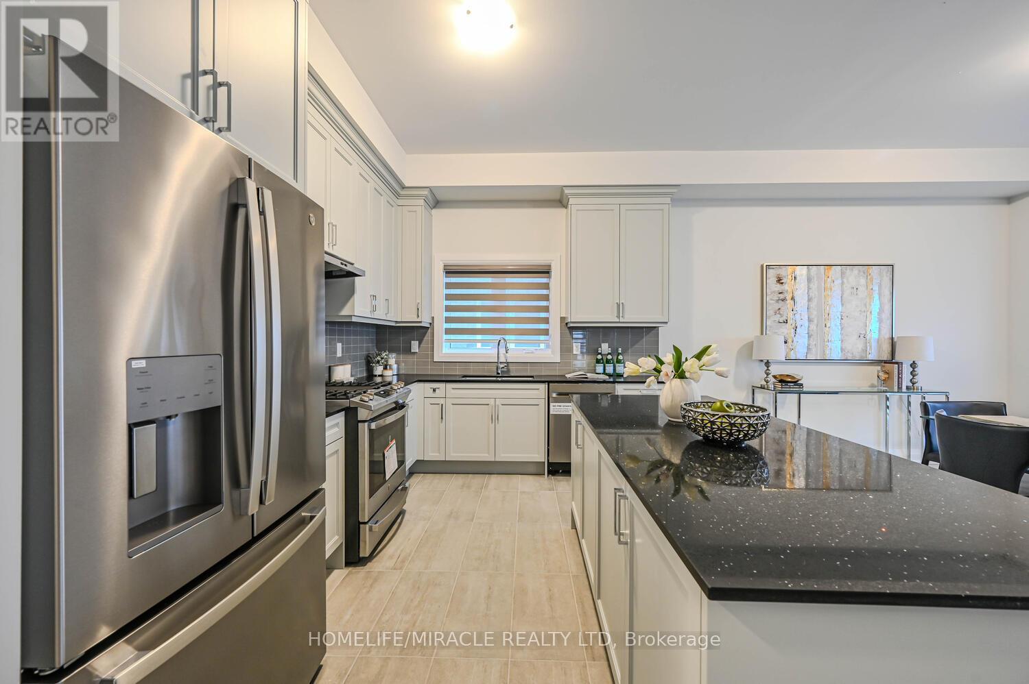 47 Mapleton Street, Richmond Hill, Ontario  L4E 1H5 - Photo 20 - N13092042