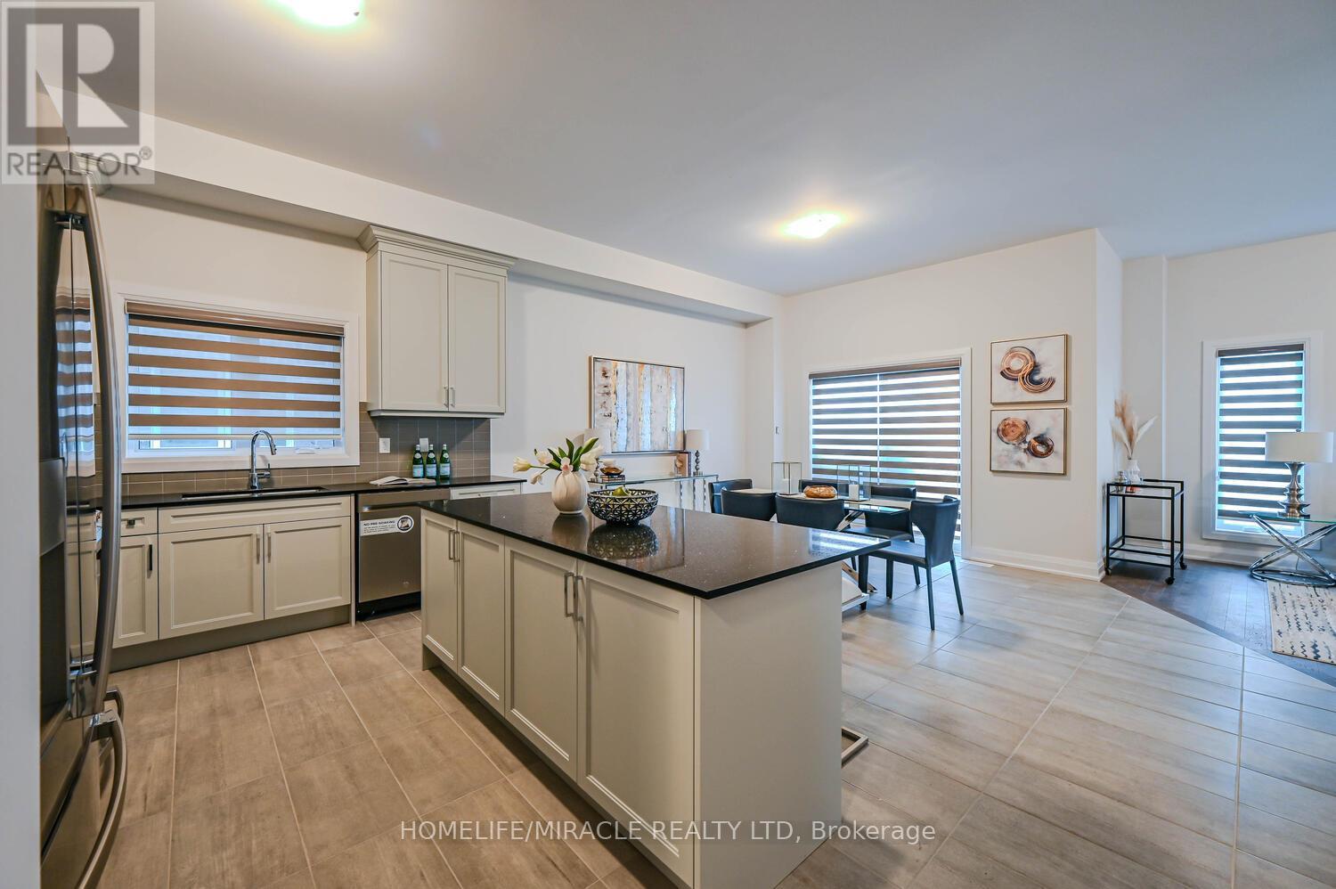47 Mapleton Street, Richmond Hill, Ontario  L4E 1H5 - Photo 21 - N13092042