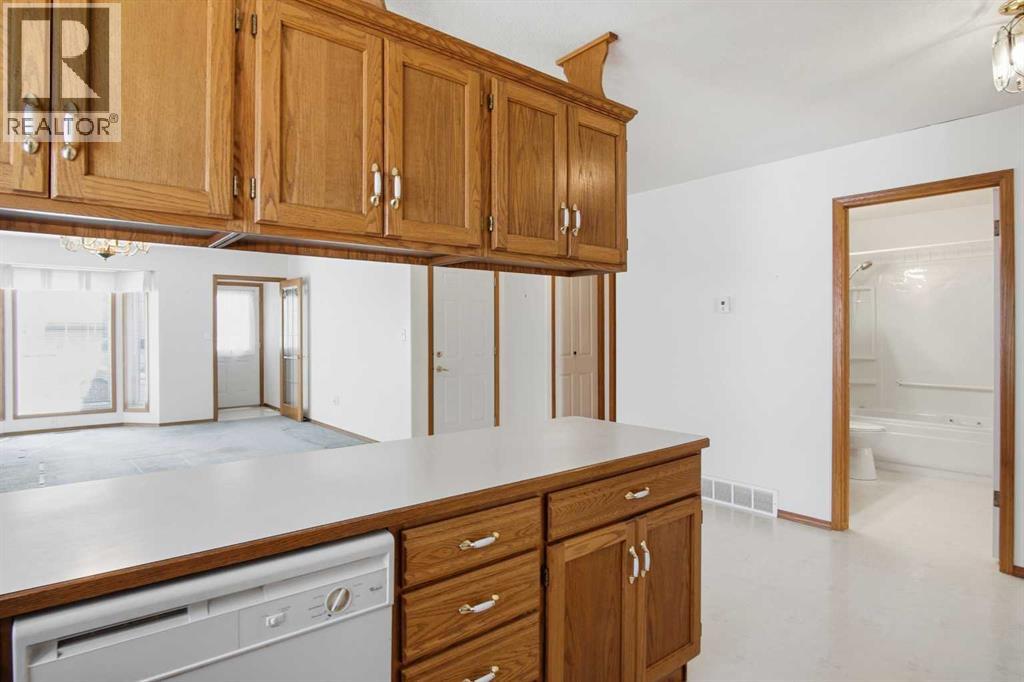 4014 Shannon Drive, Olds, Alberta  T4H 1V9 - Photo 11 - A2307654