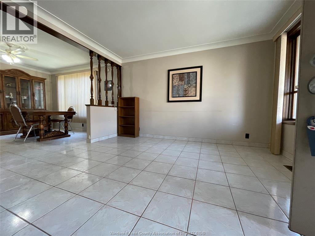 875 Parent Parent Unit# Main Level, Windsor, Ontario  N9A 2C9 - Photo 13 - 26010249