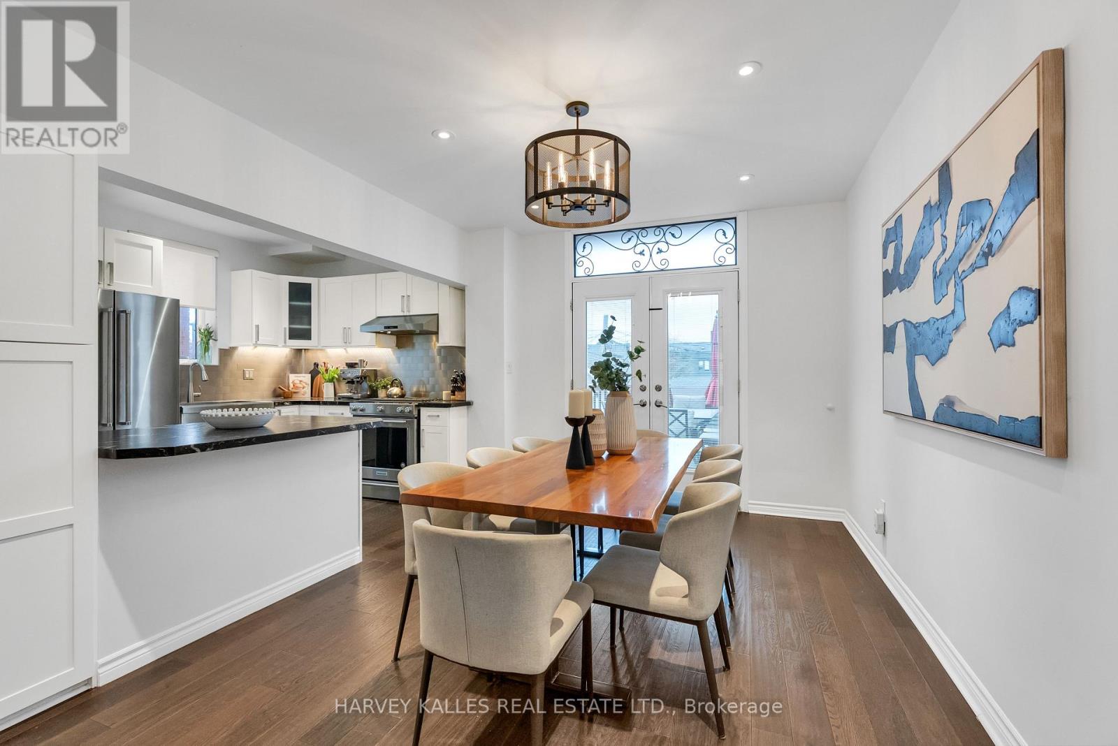 326 Glenholme Avenue, Toronto, Ontario  M6R 3E3 - Photo 9 - C13091850