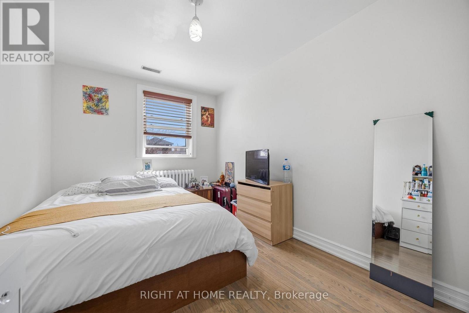 65 Branstone Road, Toronto, Ontario  M6E 4E3 - Photo 11 - W13091802