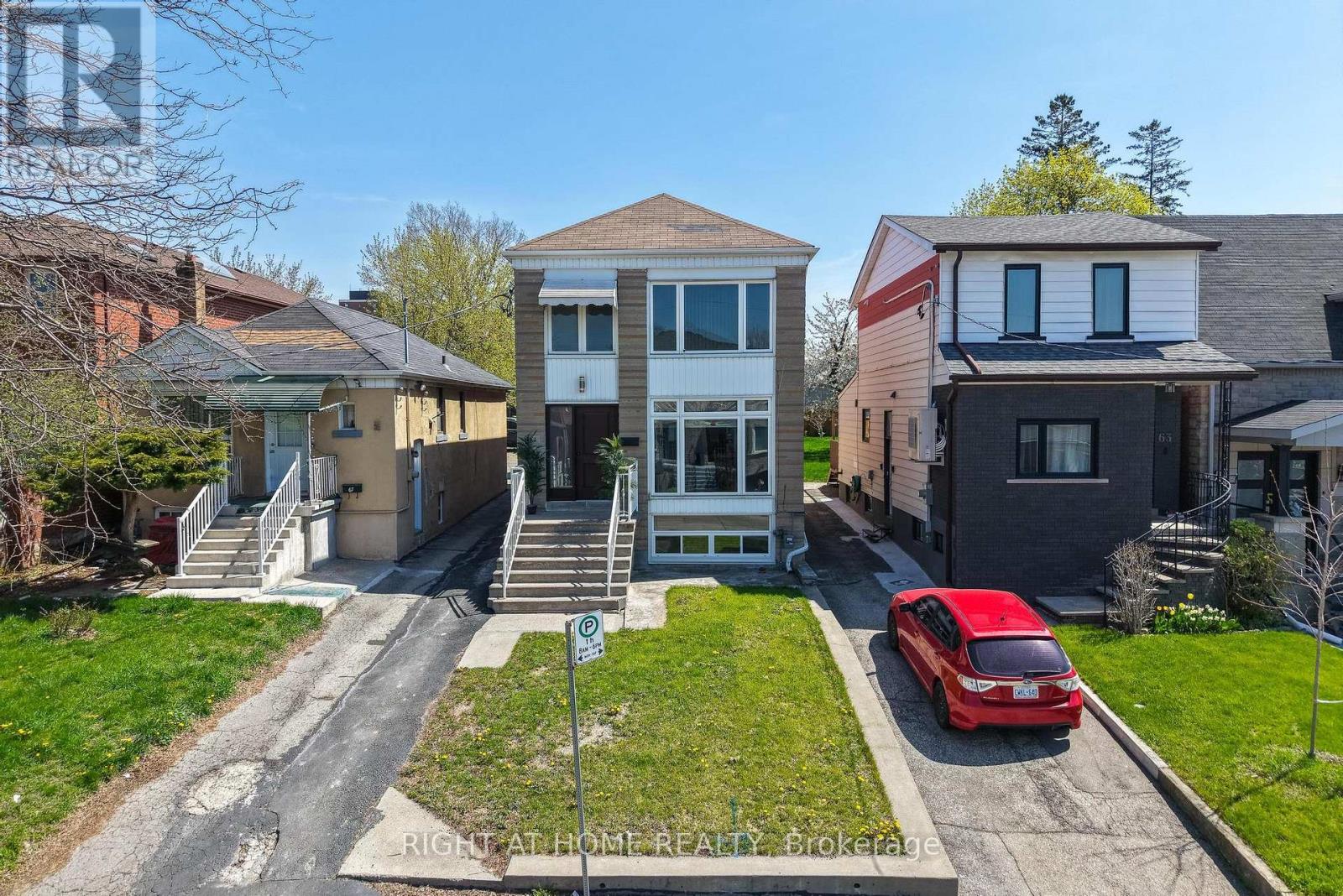 65 Branstone Road, Toronto, Ontario  M6E 4E3 - Photo 2 - W13091802