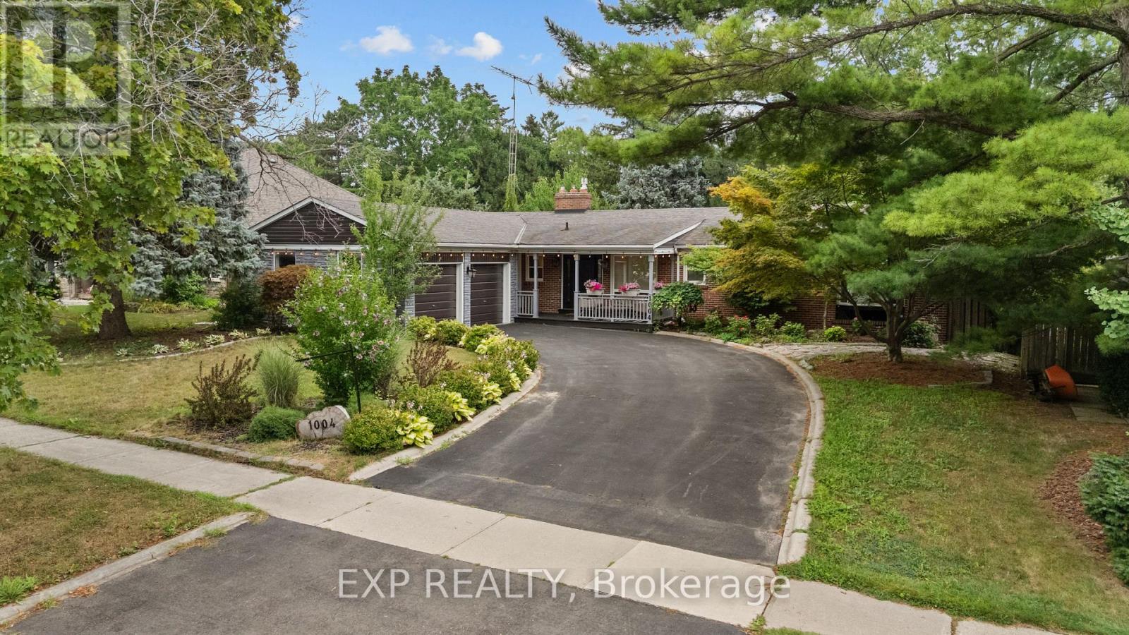 1004 Caldwell Avenue, Mississauga, Ontario  L5H 1Z3 - Photo 2 - W13091842