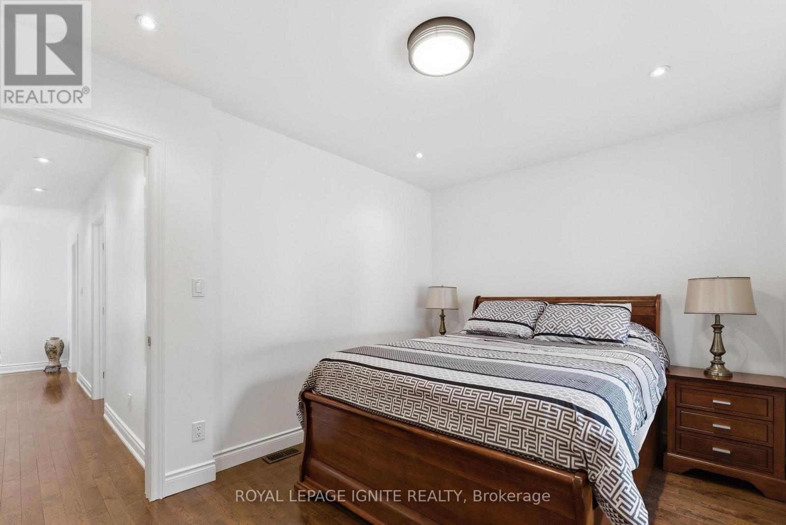 10 Cayuga Avenue, Toronto, Ontario  M6N 2G1 - Photo 23 - W13091848