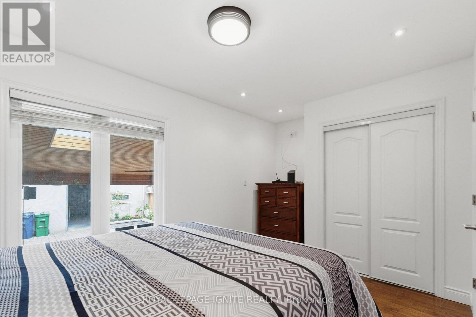 10 Cayuga Avenue, Toronto, Ontario  M6N 2G1 - Photo 24 - W13091848