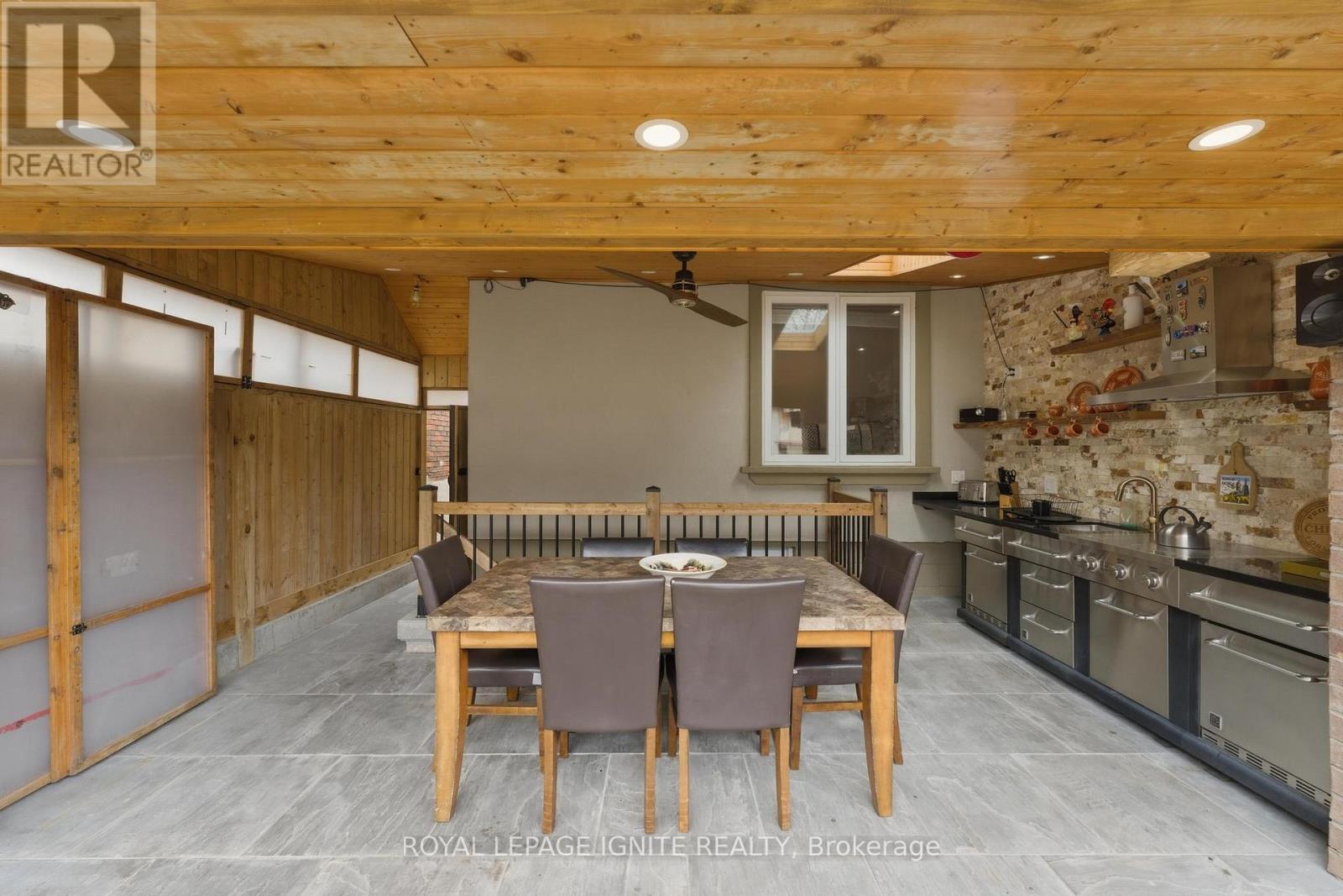 10 Cayuga Avenue, Toronto, Ontario  M6N 2G1 - Photo 32 - W13091848