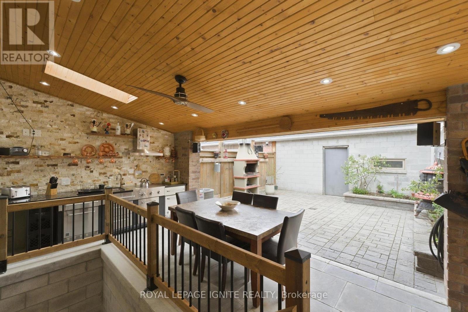 10 Cayuga Avenue, Toronto, Ontario  M6N 2G1 - Photo 37 - W13091848