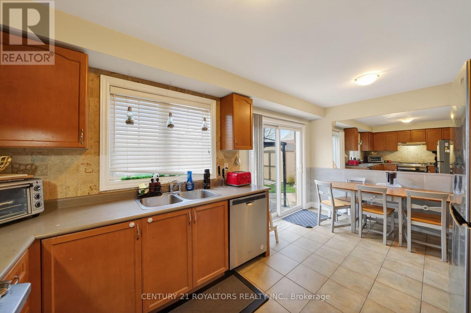 30 Trudelle Crescent, Brampton, Ontario  L7A 2Z1 - Photo 16 - W13091864