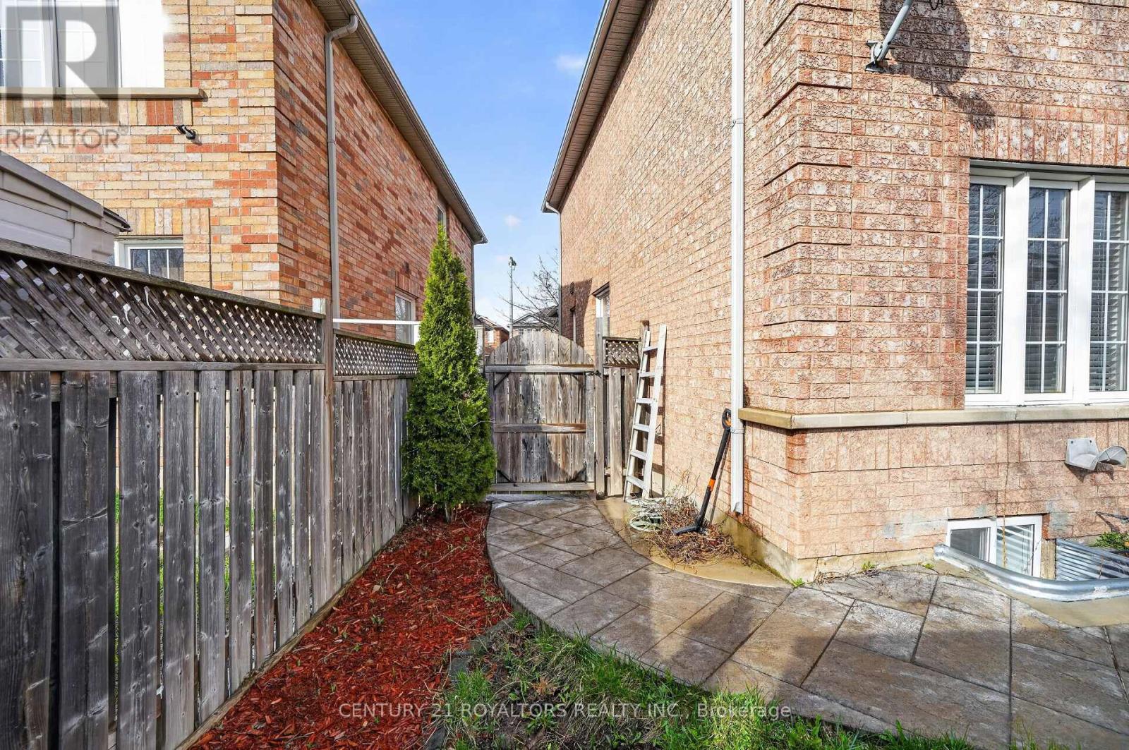 30 Trudelle Crescent, Brampton, Ontario  L7A 2Z1 - Photo 45 - W13091864