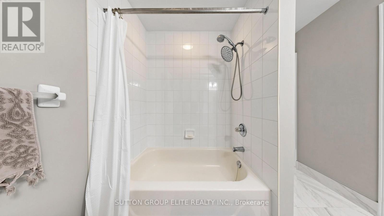 6406 Sapling Trail, Mississauga, Ontario  L5N 7A4 - Photo 25 - W13091932