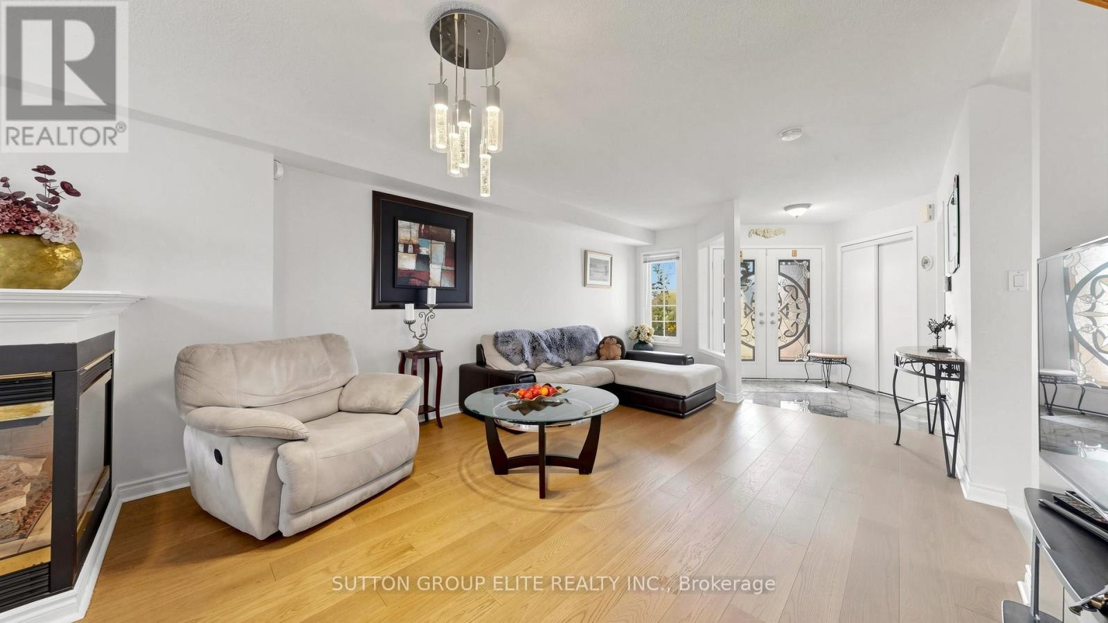 6406 Sapling Trail, Mississauga, Ontario  L5N 7A4 - Photo 6 - W13091932