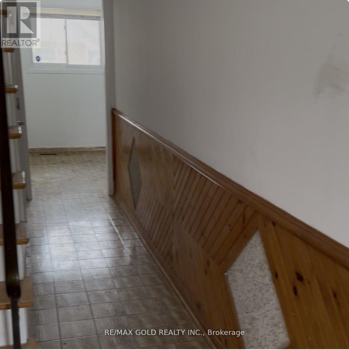 3769 Brandon Gate Drive, Mississauga, Ontario  L4T 3N1 - Photo 3 - W13091952