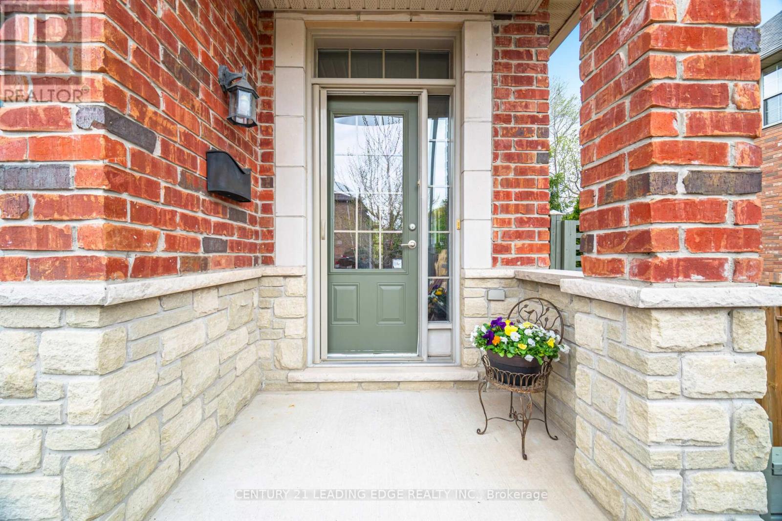 1051 Fernridge Common, Burlington, Ontario  L7T 1G1 - Photo 9 - W13091978