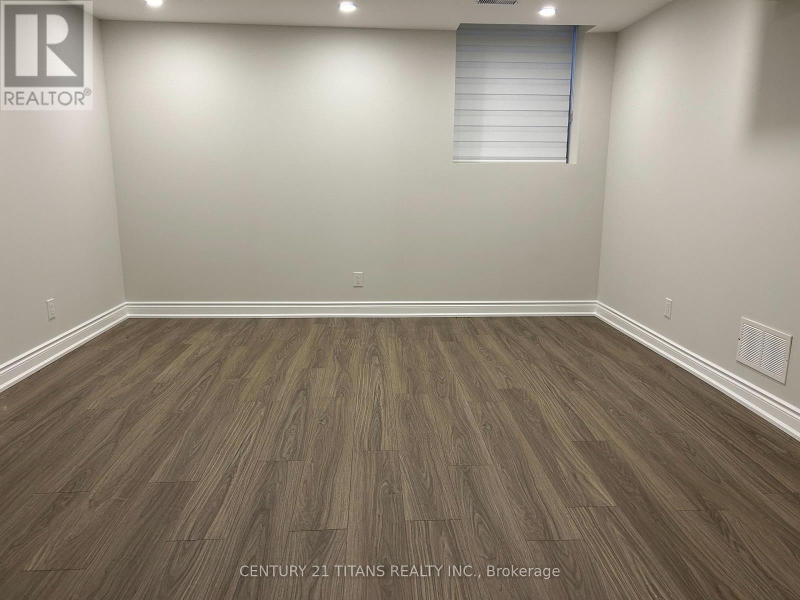 43 Shediac Road, Brampton, Ontario  L6Y 0V9 - Photo 3 - W13092030
