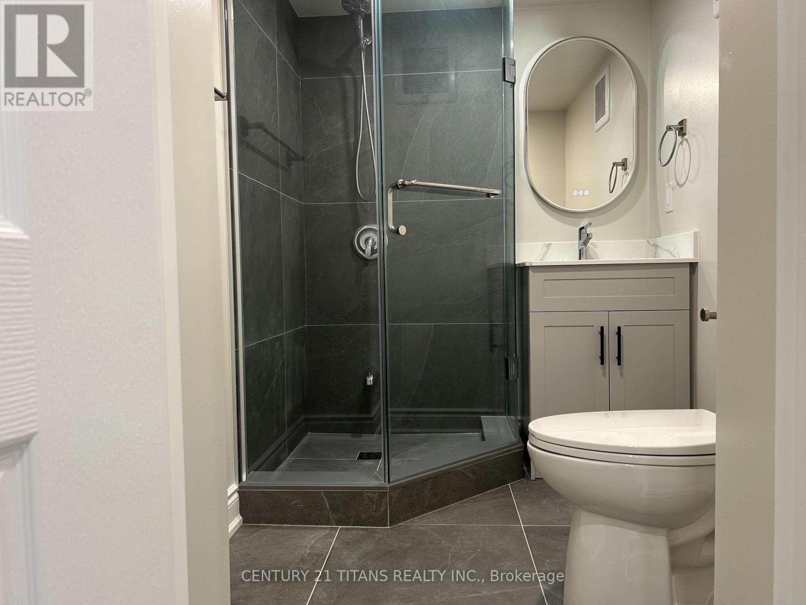 43 Shediac Road, Brampton, Ontario  L6Y 0V9 - Photo 5 - W13092030