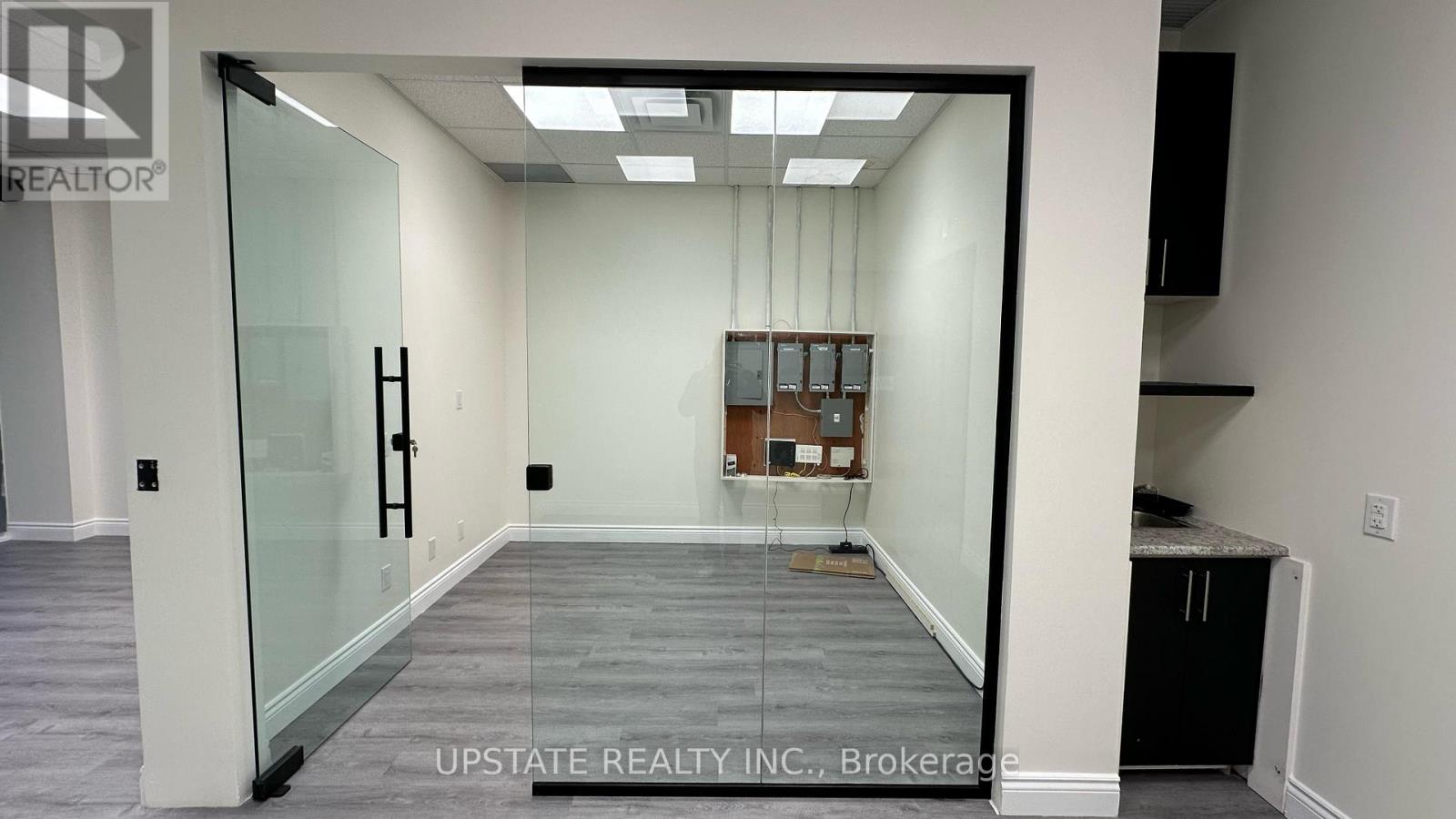 212 - 9280 Goreway Drive, Brampton, Ontario  L6P 4N1 - Photo 6 - W13092032