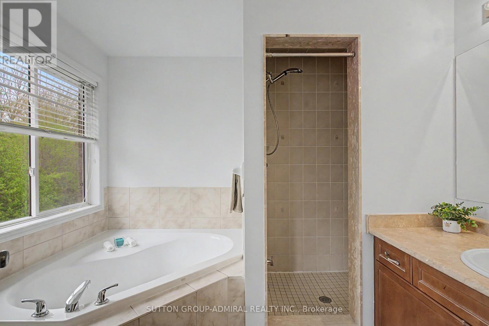 3117 Rotary Way, Burlington, Ontario  L7M 0A3 - Photo 14 - W13092046