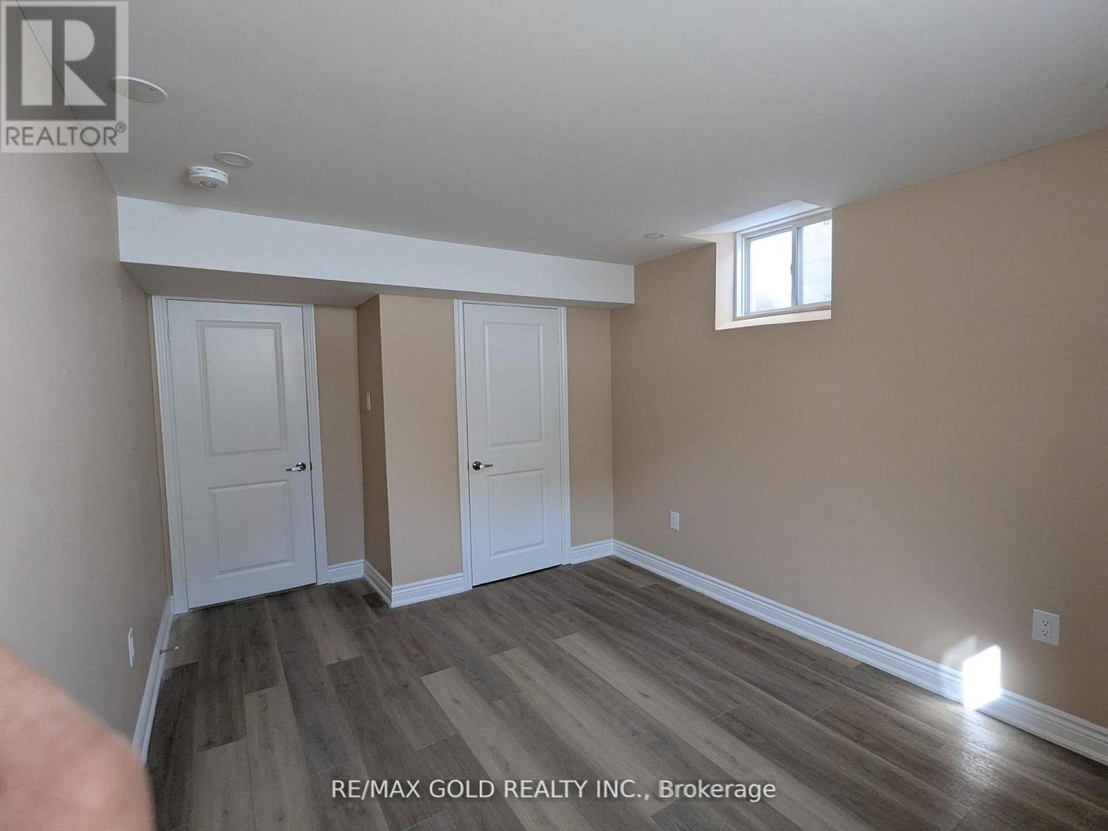 35 Latania Boulevard, Brampton, Ontario  L6P 1T1 - Photo 3 - W13092054