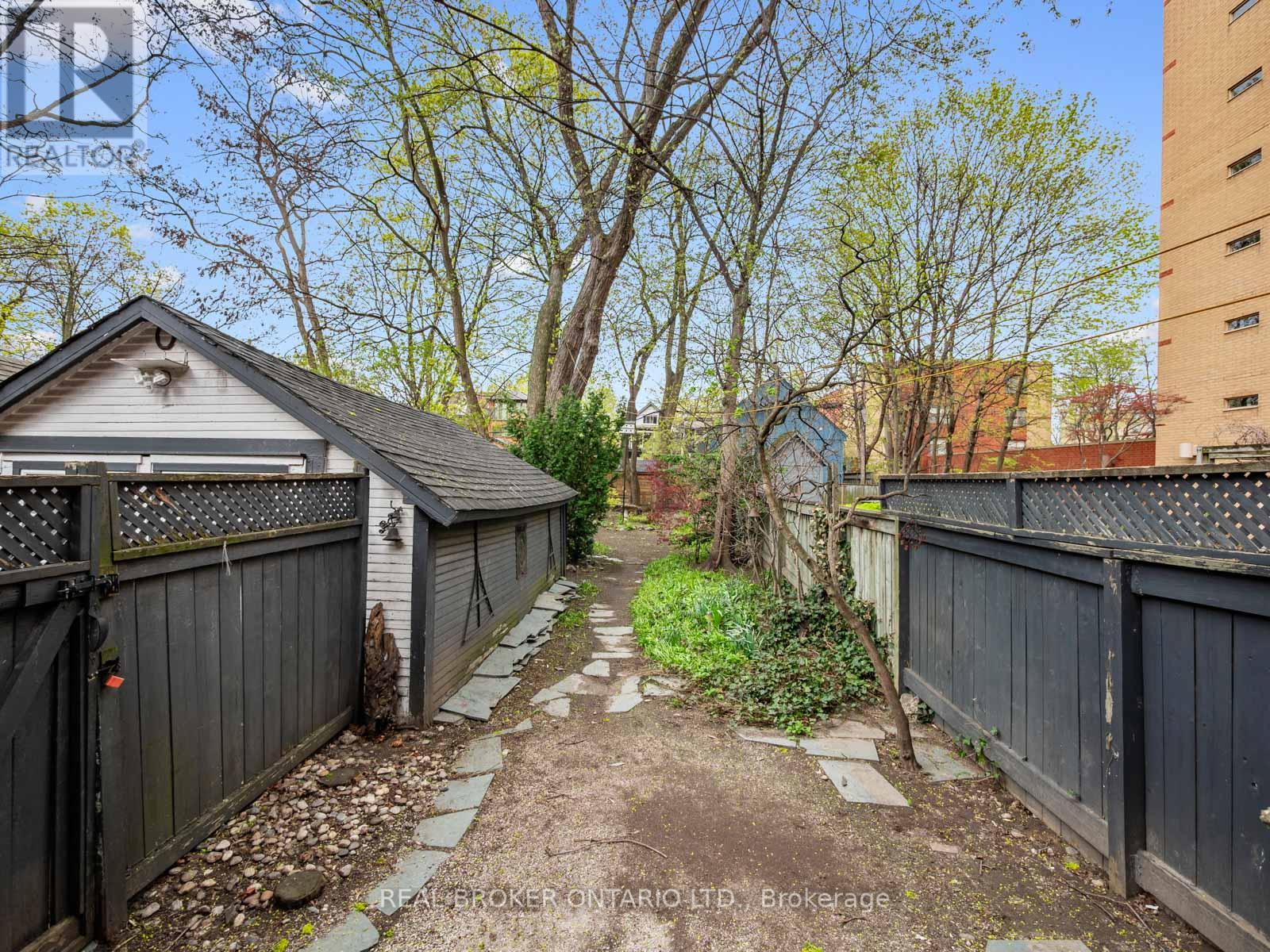 170 Cowan Avenue, Toronto, Ontario  M6K 2N6 - Photo 26 - W13092080