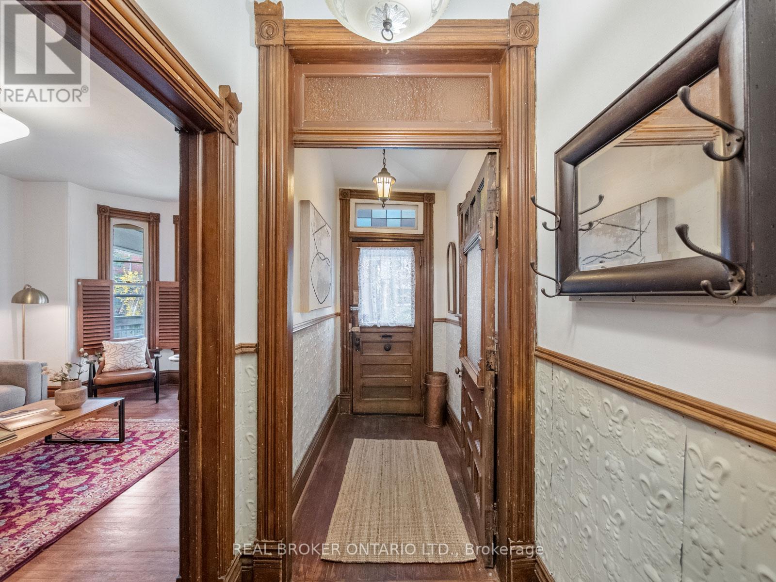 170 Cowan Avenue, Toronto, Ontario  M6K 2N6 - Photo 3 - W13092080