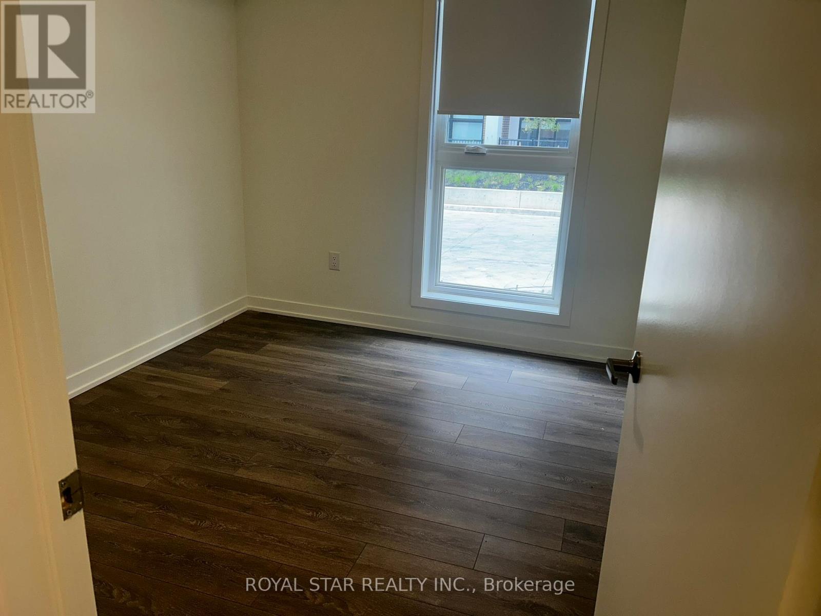 Q101 - 155 Canon Jackson Drive, Toronto, Ontario  M6M 0E1 - Photo 16 - W13092102