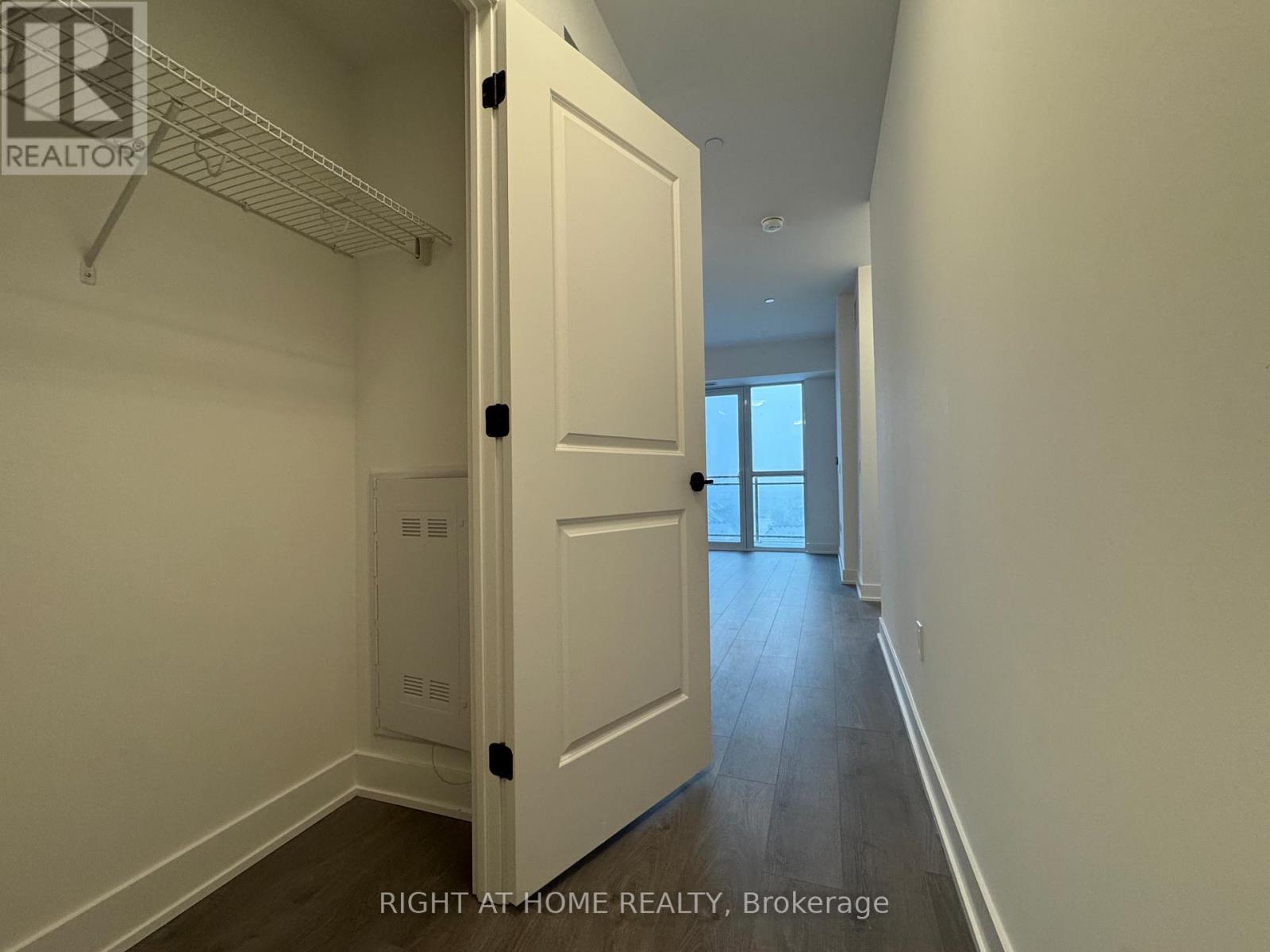 830 - 2343 Khalsa Gate, Oakville, Ontario  L6M 4J2 - Photo 3 - W13092144