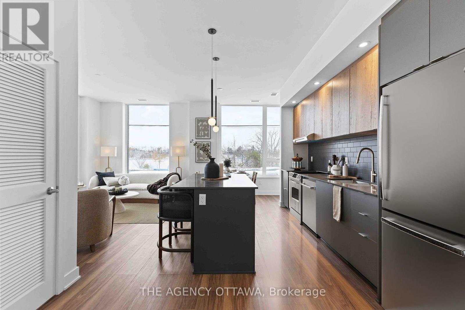 101 - 3071 Riverside Drive, Ottawa, Ontario  K1V 9R2 - Photo 2 - X12694334