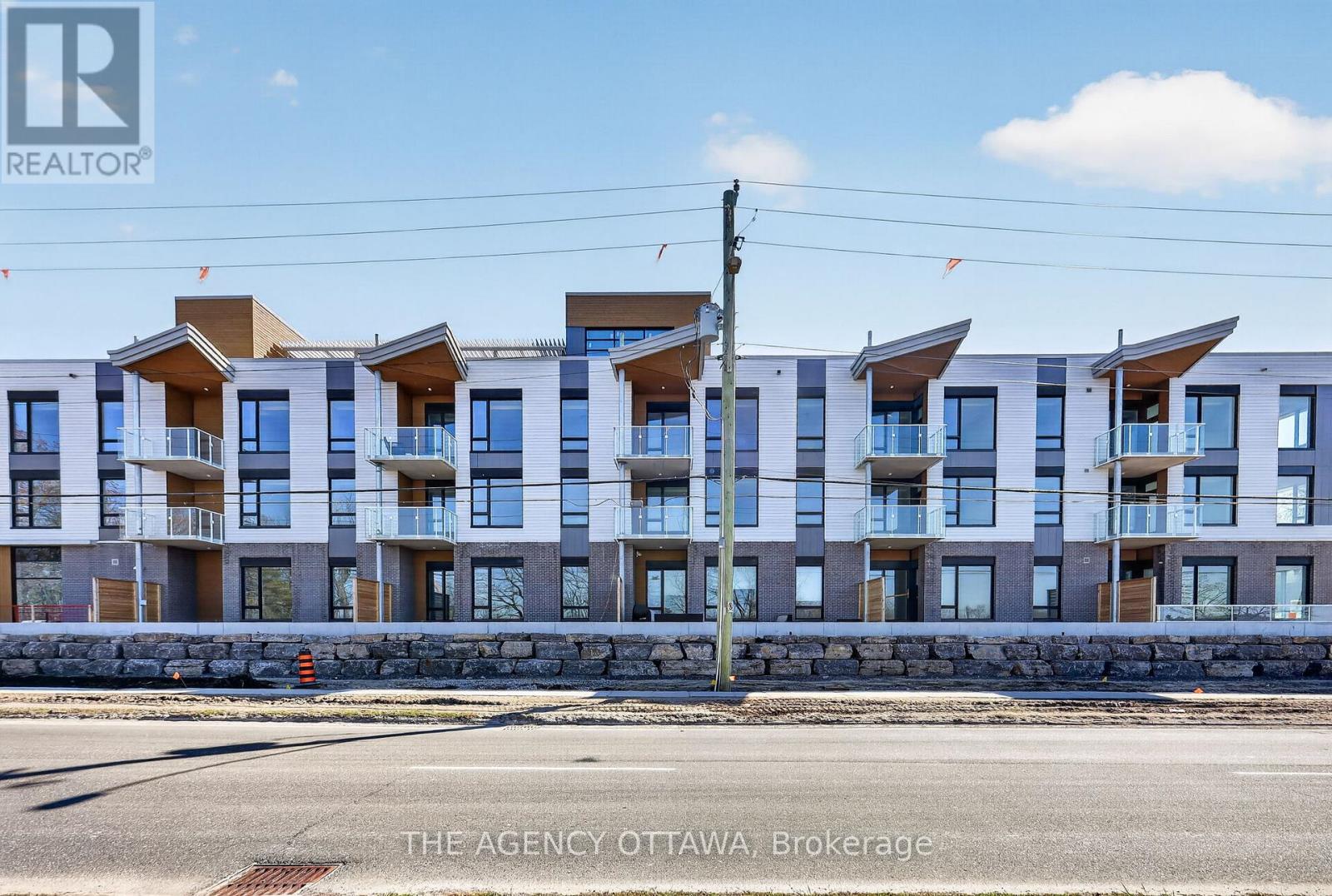 101 - 3071 RIVERSIDE DRIVE, Ottawa, Ontario