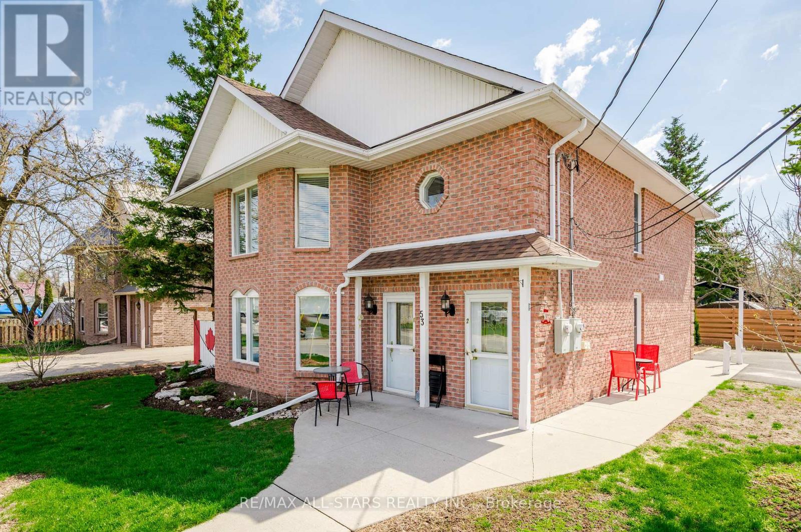53 HELEN STREET, Kawartha Lakes, Ontario