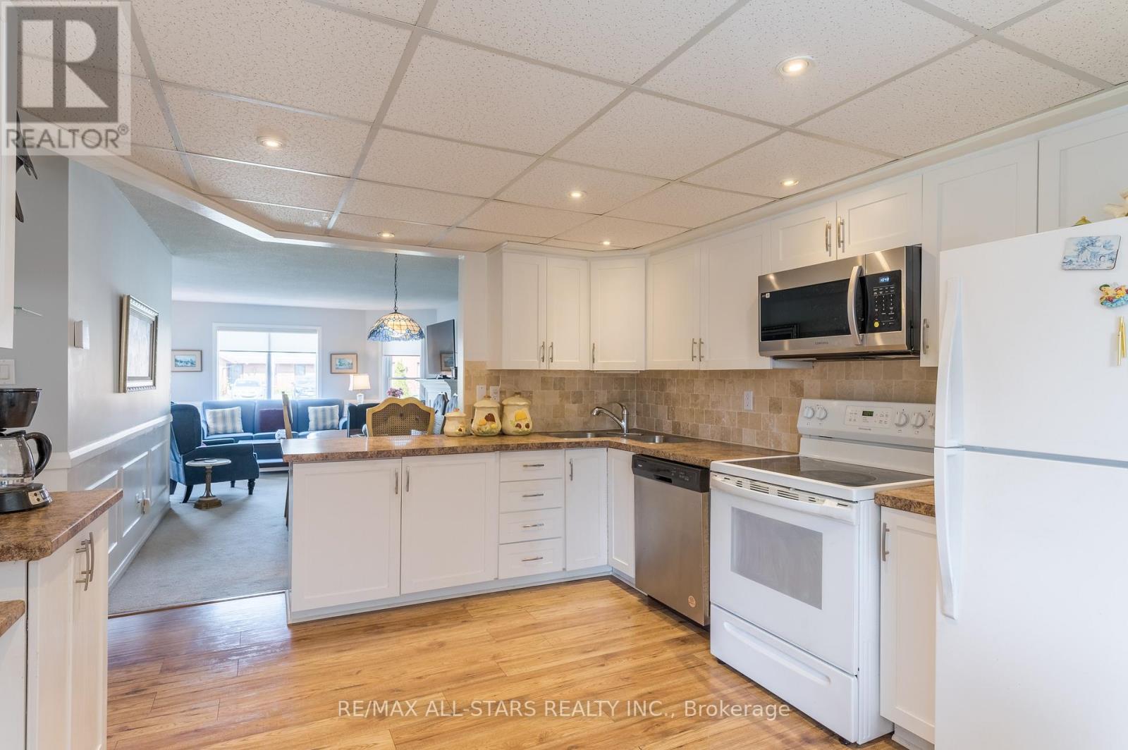53 Helen Street, Kawartha Lakes, Ontario  K0M 1A0 - Photo 11 - X13092216