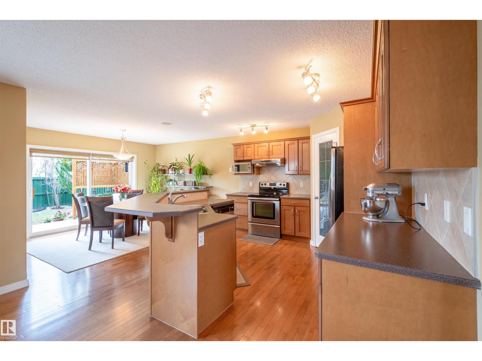2340 Hagen Li Nw, Edmonton, Alberta  T6R 0B2 - Photo 7 - E4486029