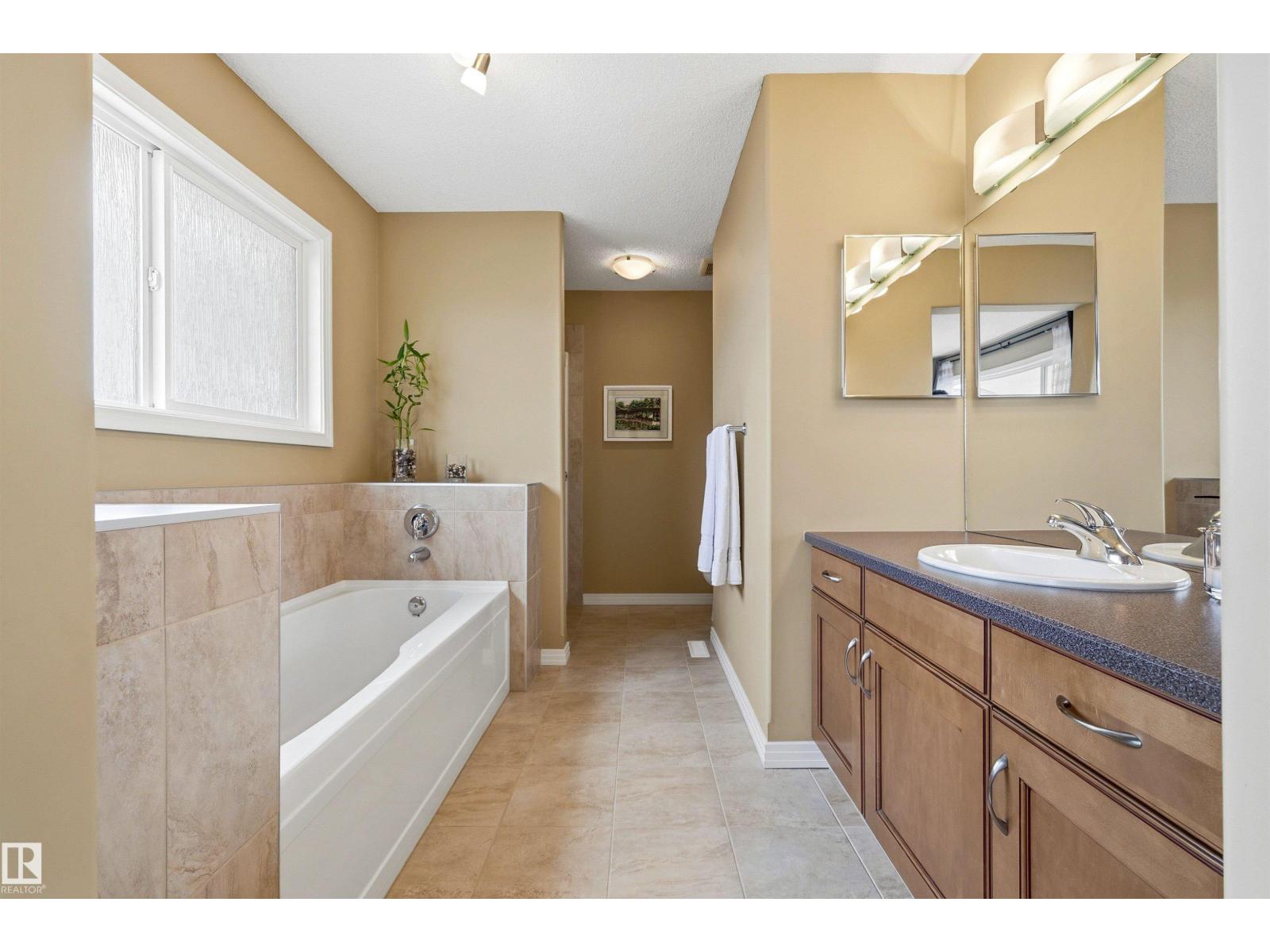 2340 Hagen Li Nw, Edmonton, Alberta  T6R 0B2 - Photo 17 - E4486029