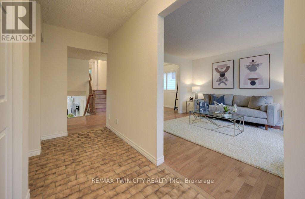 467 Redfox Road, Waterloo, Ontario  N2K 2S1 - Photo 5 - X13091914