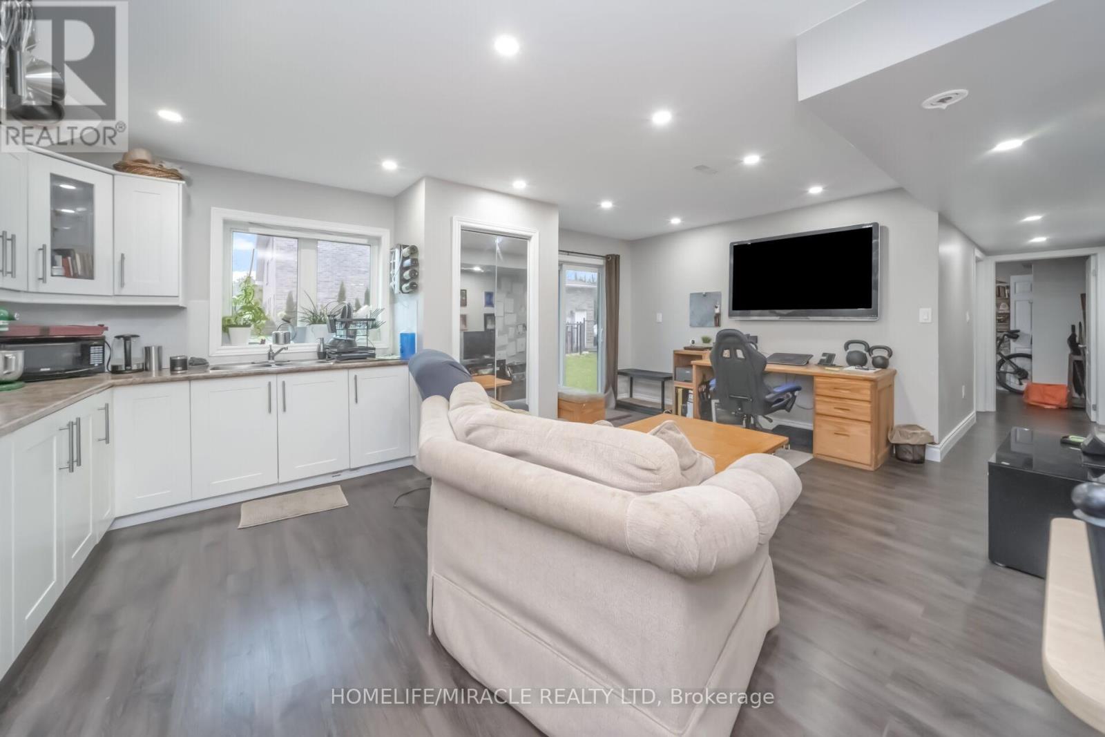 11 - 30 Emeny Lane, Guelph, Ontario  N1L 0H3 - Photo 45 - X13092016