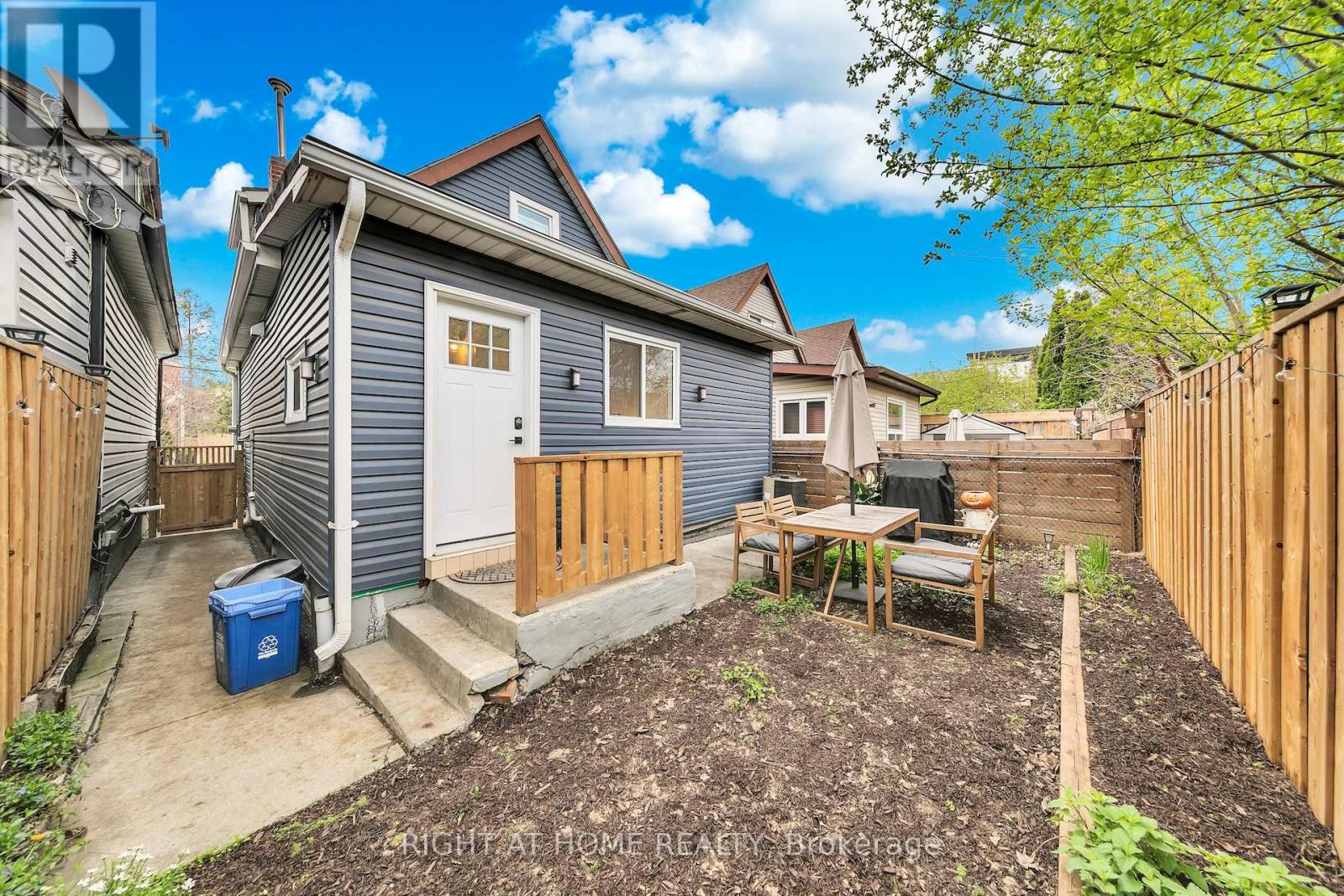 501 Ferguson Avenue N, Hamilton, Ontario  L8L 4Z4 - Photo 28 - X13092026