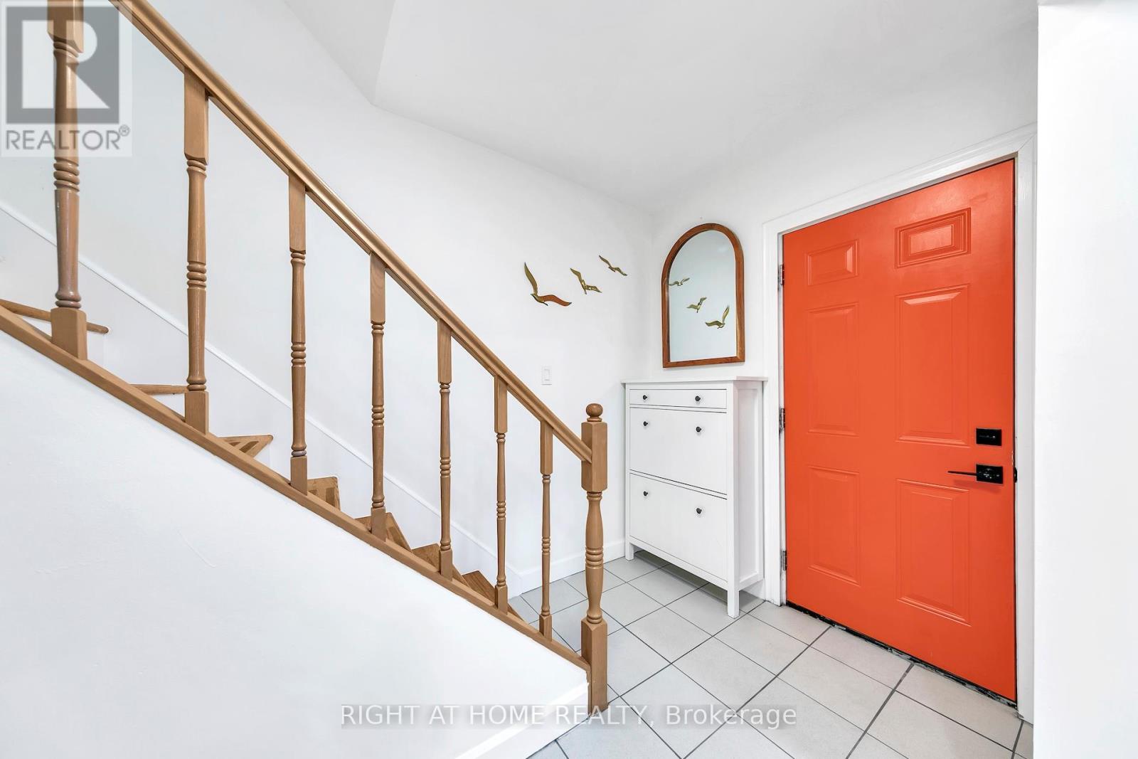 501 Ferguson Avenue N, Hamilton, Ontario  L8L 4Z4 - Photo 3 - X13092026