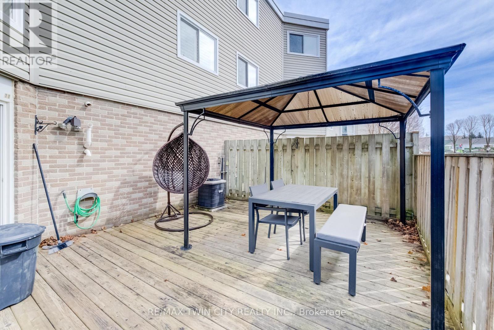 11 - 60 Elmsdale Drive, Kitchener, Ontario  N2E 2G4 - Photo 34 - X13092104