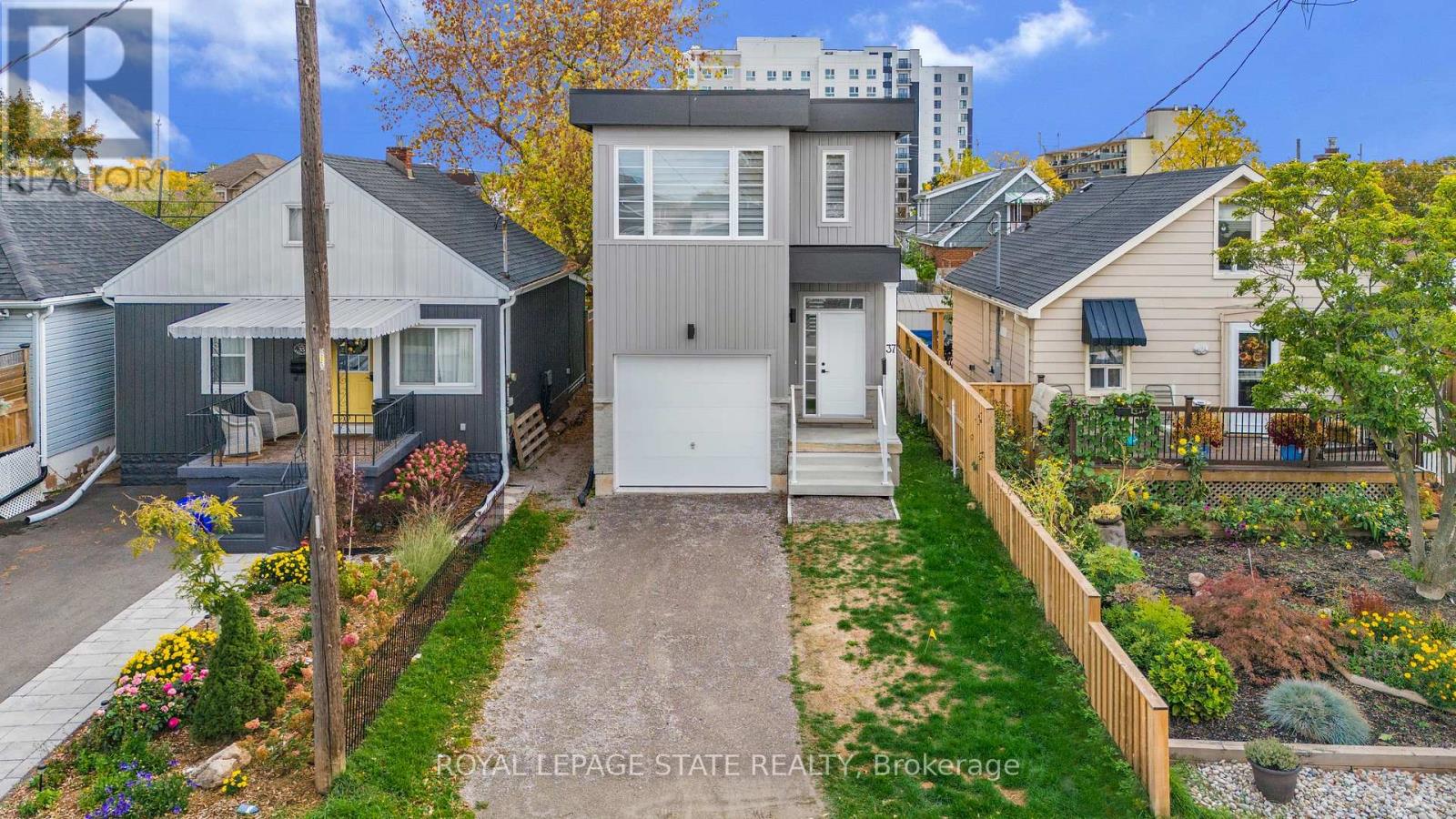 37 Delena Avenue S, Hamilton, Ontario  L9H 1B7 - Photo 5 - X13092142