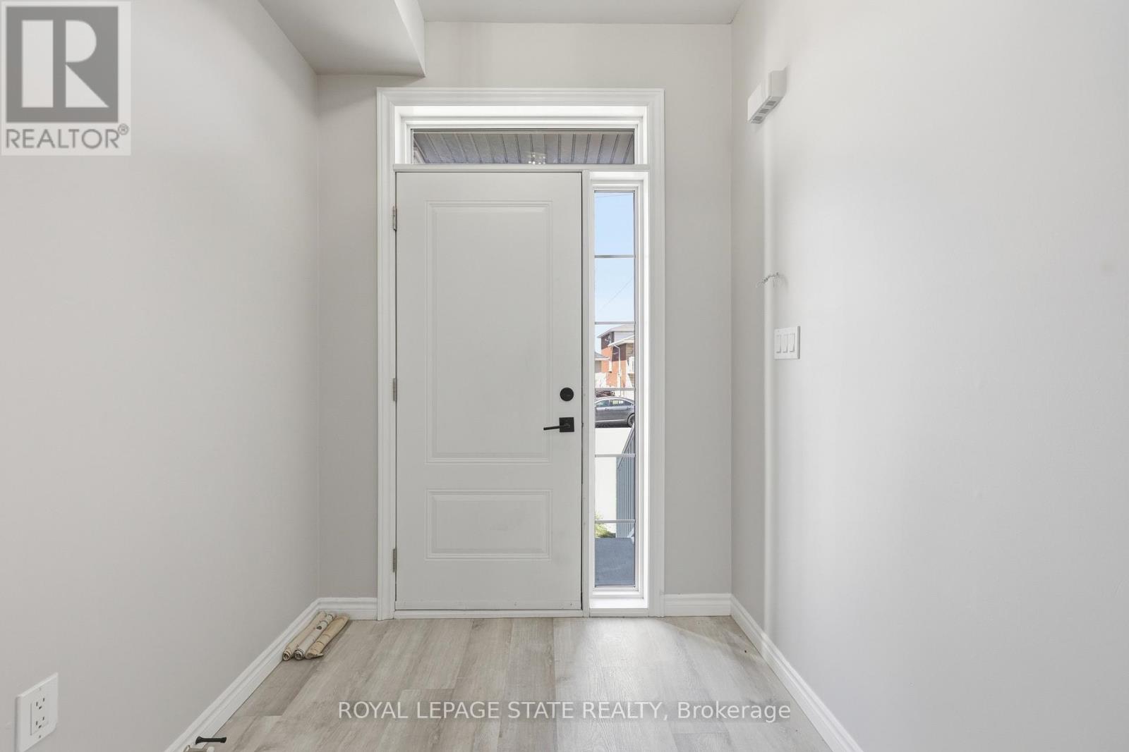 37 Delena Avenue S, Hamilton, Ontario  L9H 1B7 - Photo 6 - X13092142
