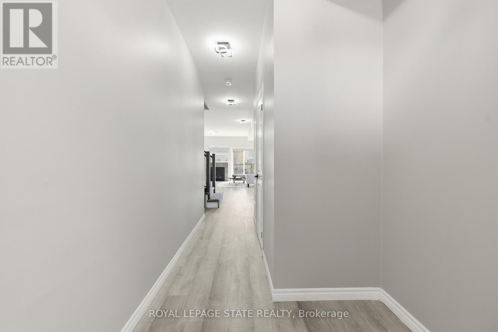 37 Delena Avenue S, Hamilton, Ontario  L9H 1B7 - Photo 7 - X13092142
