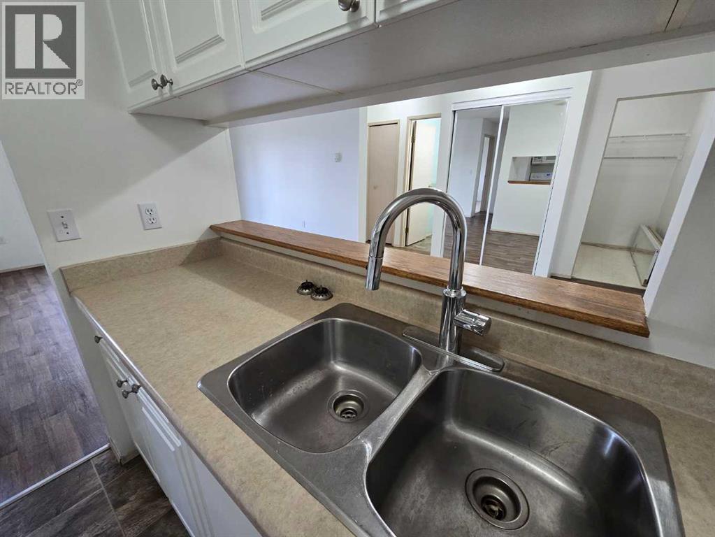 312, 485 Red Crow Boulevard W, Lethbridge, Alberta  T1K 7G6 - Photo 16 - A2308450