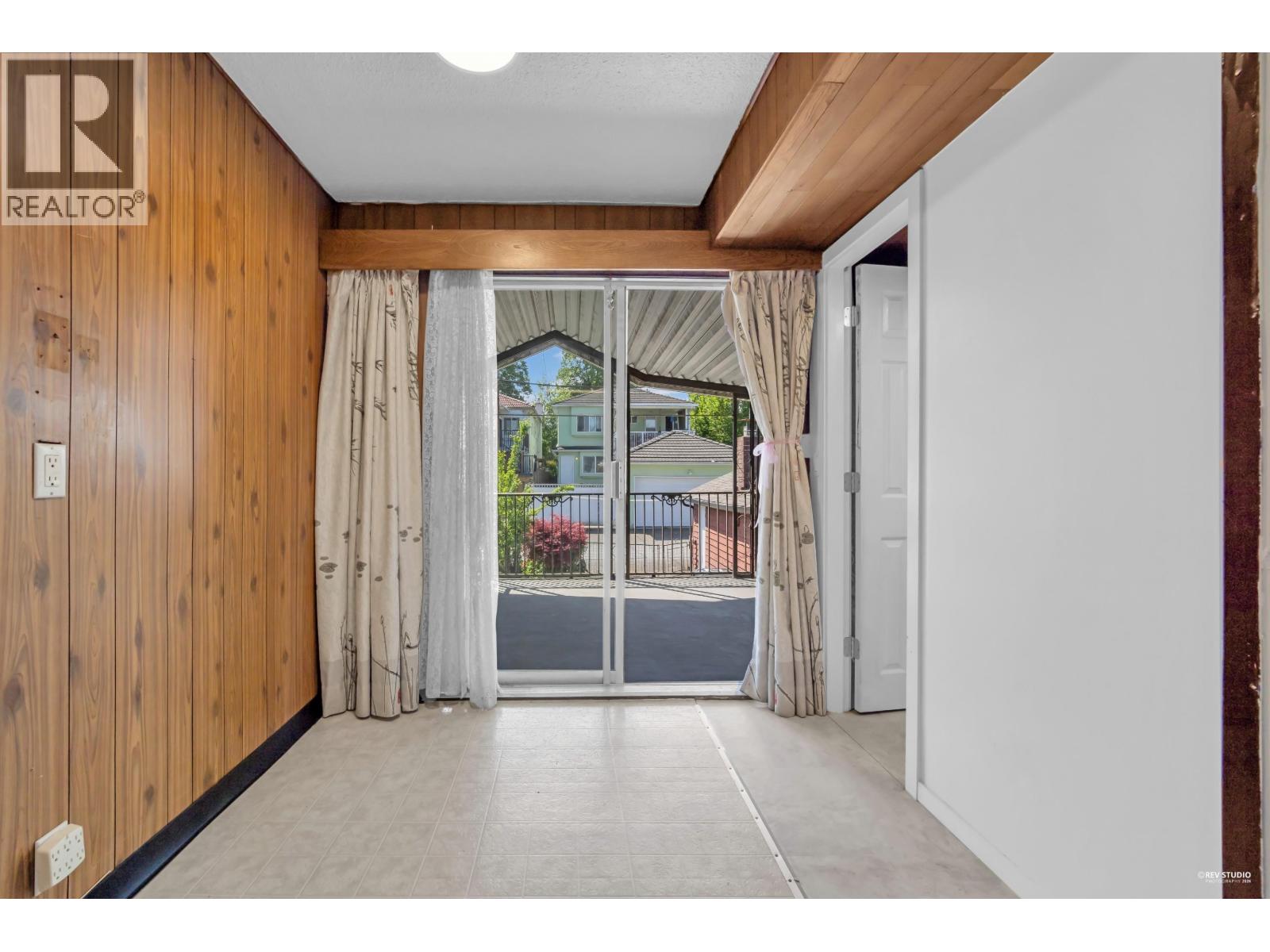 3006 E 27th Avenue, Vancouver, British Columbia  V5R 1P2 - Photo 16 - R3120223