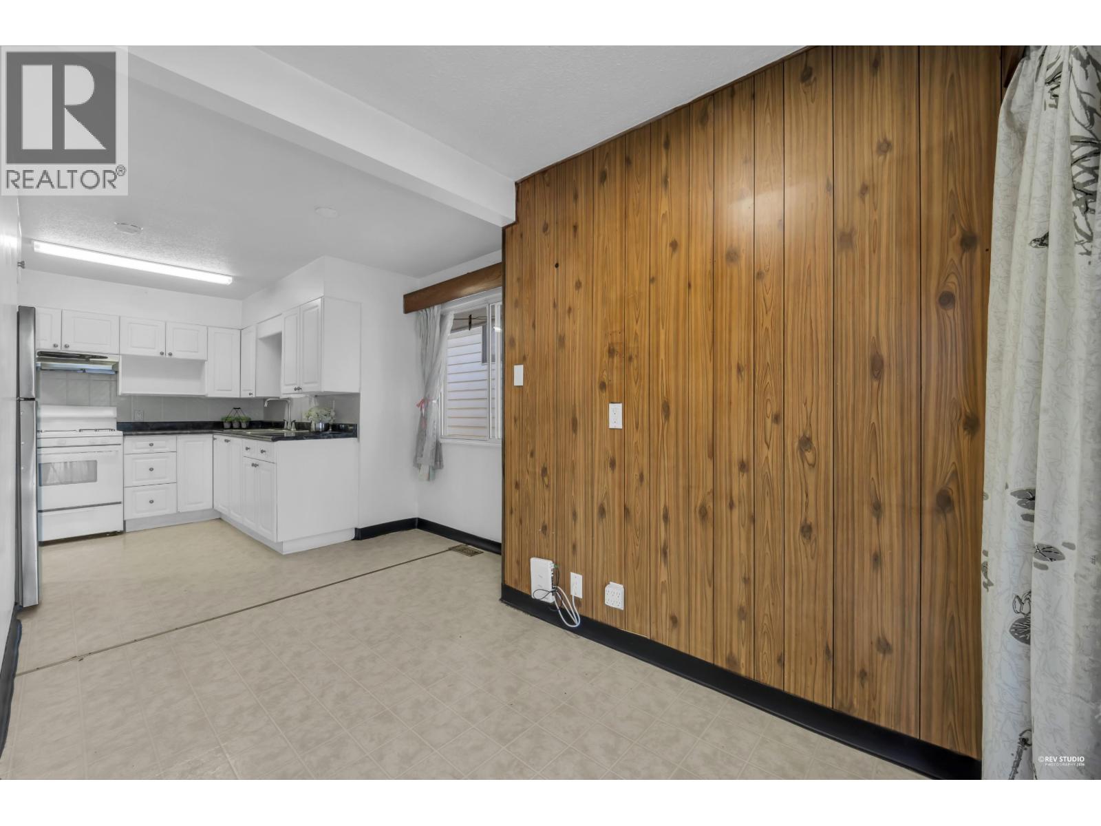 3006 E 27th Avenue, Vancouver, British Columbia  V5R 1P2 - Photo 14 - R3120223