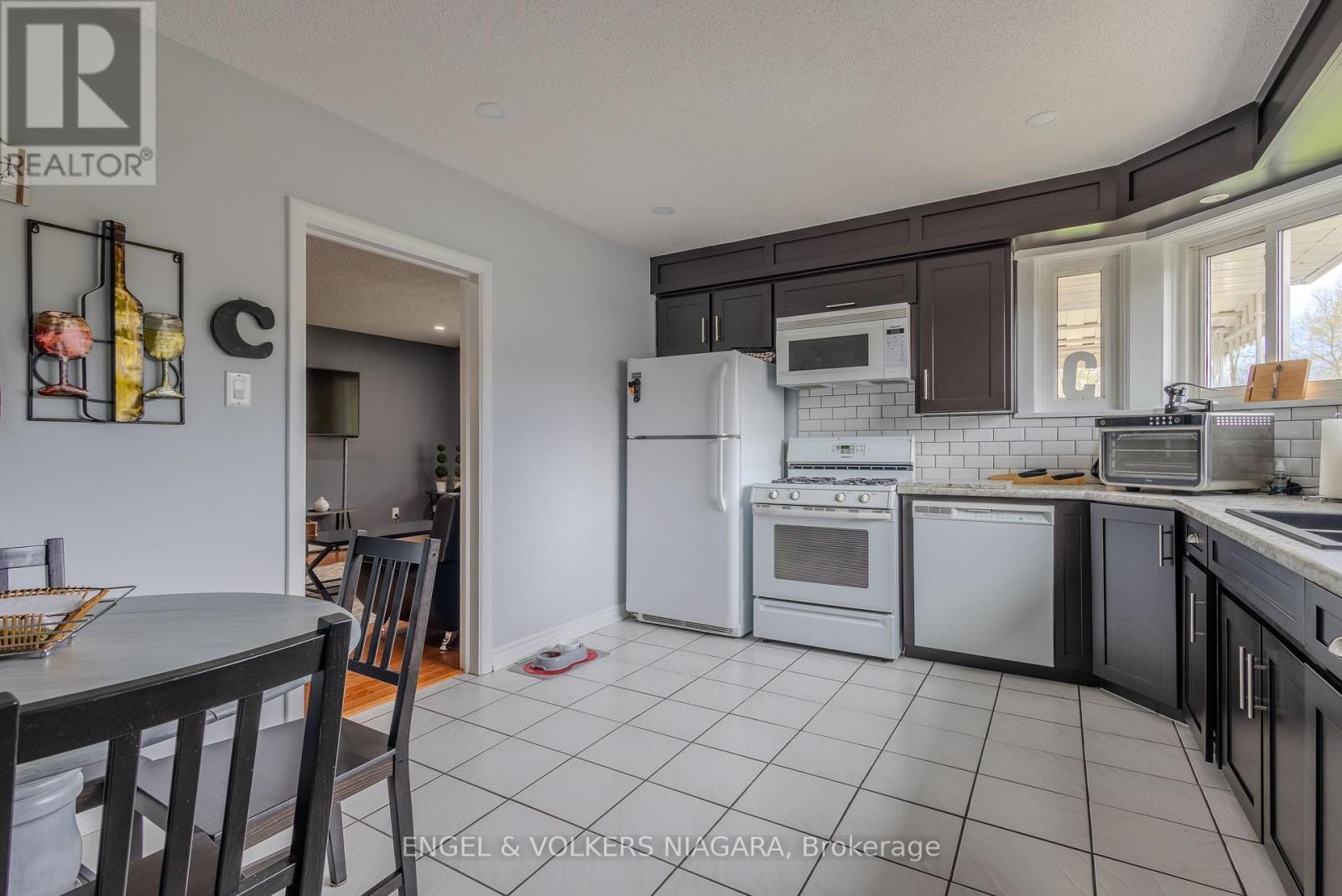 3560 Rapidsview Drive, Niagara Falls, Ontario  L2G 6C4 - Photo 18 - X13092218
