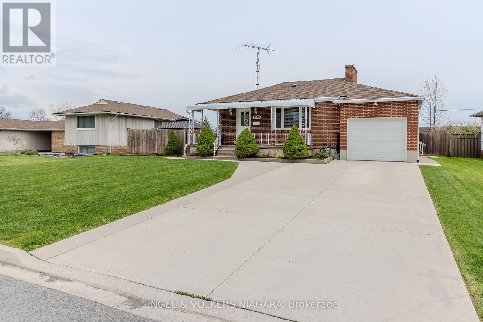 3560 Rapidsview Drive, Niagara Falls, Ontario  L2G 6C4 - Photo 2 - X13092218