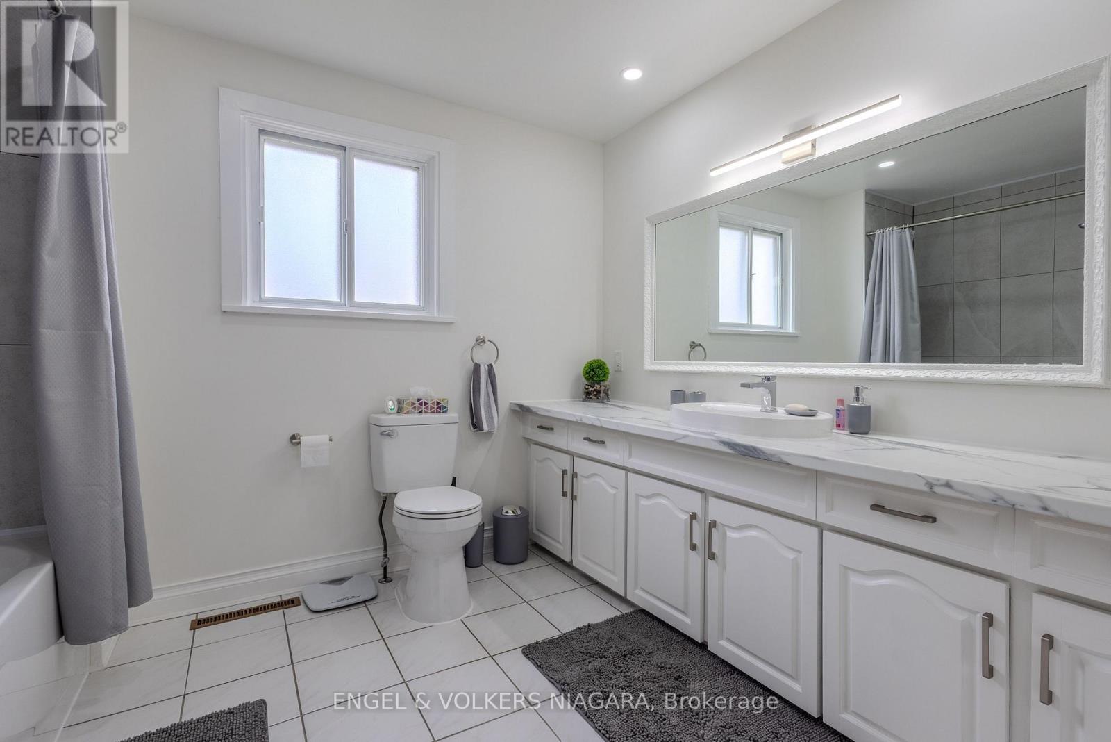 3560 Rapidsview Drive, Niagara Falls, Ontario  L2G 6C4 - Photo 23 - X13092218