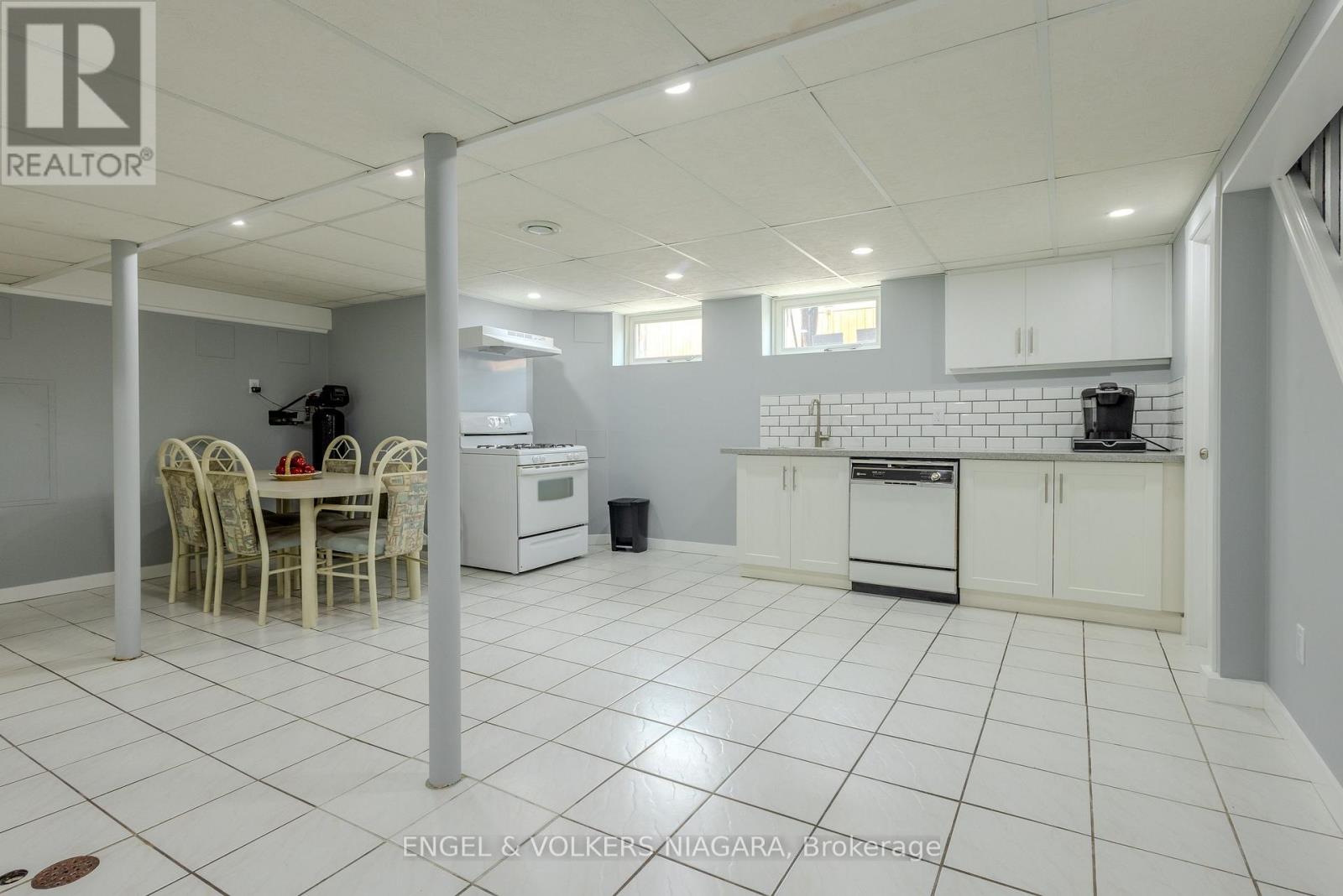 3560 Rapidsview Drive, Niagara Falls, Ontario  L2G 6C4 - Photo 32 - X13092218