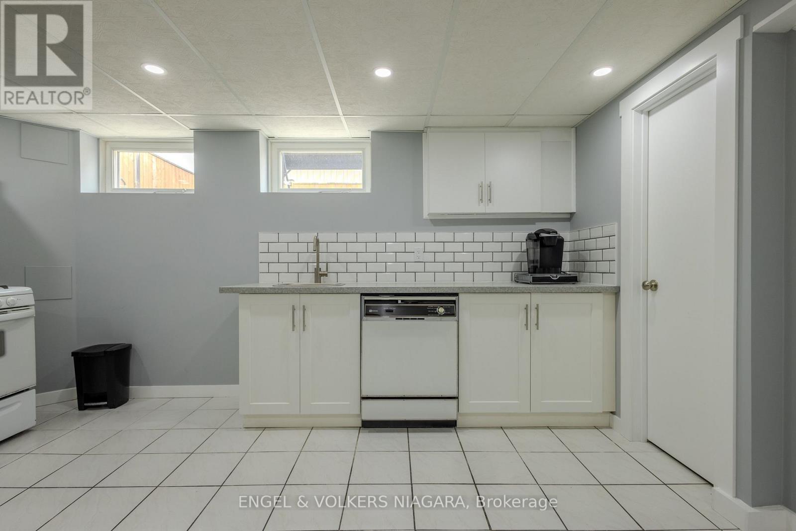 3560 Rapidsview Drive, Niagara Falls, Ontario  L2G 6C4 - Photo 33 - X13092218