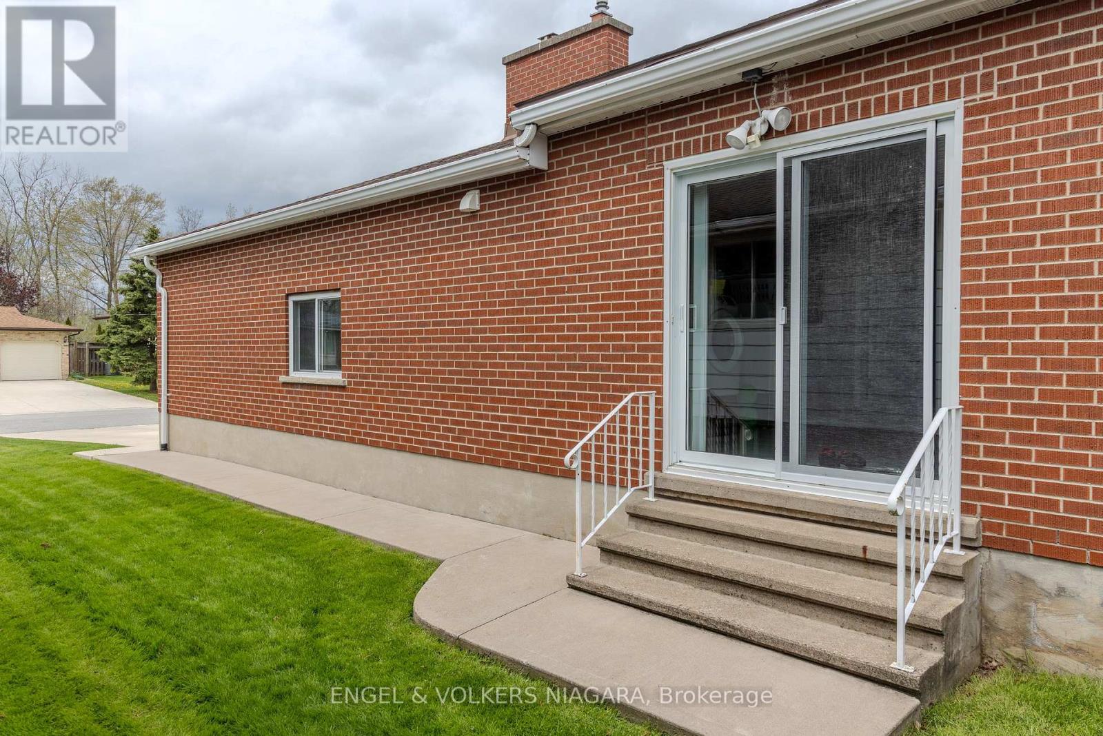 3560 Rapidsview Drive, Niagara Falls, Ontario  L2G 6C4 - Photo 8 - X13092218